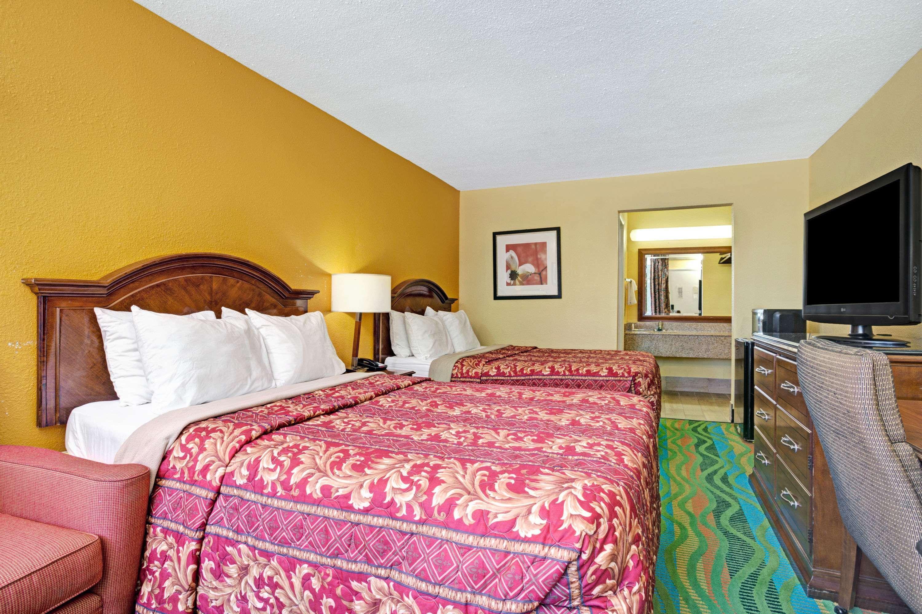 Days Inn By Wyndham Norfolk Military Circle Zewnętrze zdjęcie