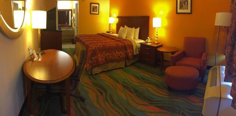 Days Inn By Wyndham Norfolk Military Circle Zewnętrze zdjęcie